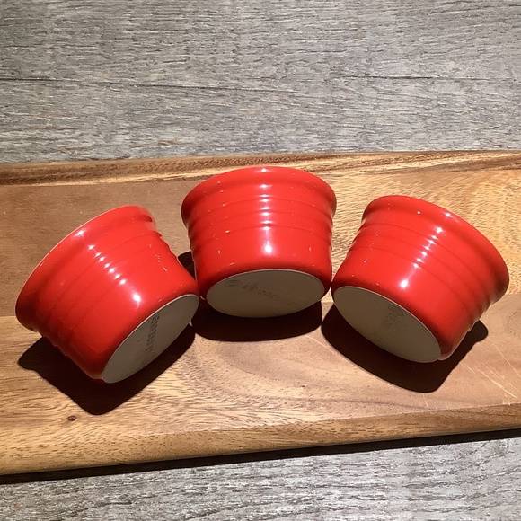Le Creuset Stoneware Ramekins Cerise Cherry Red - (3) - Picture 2 of 7